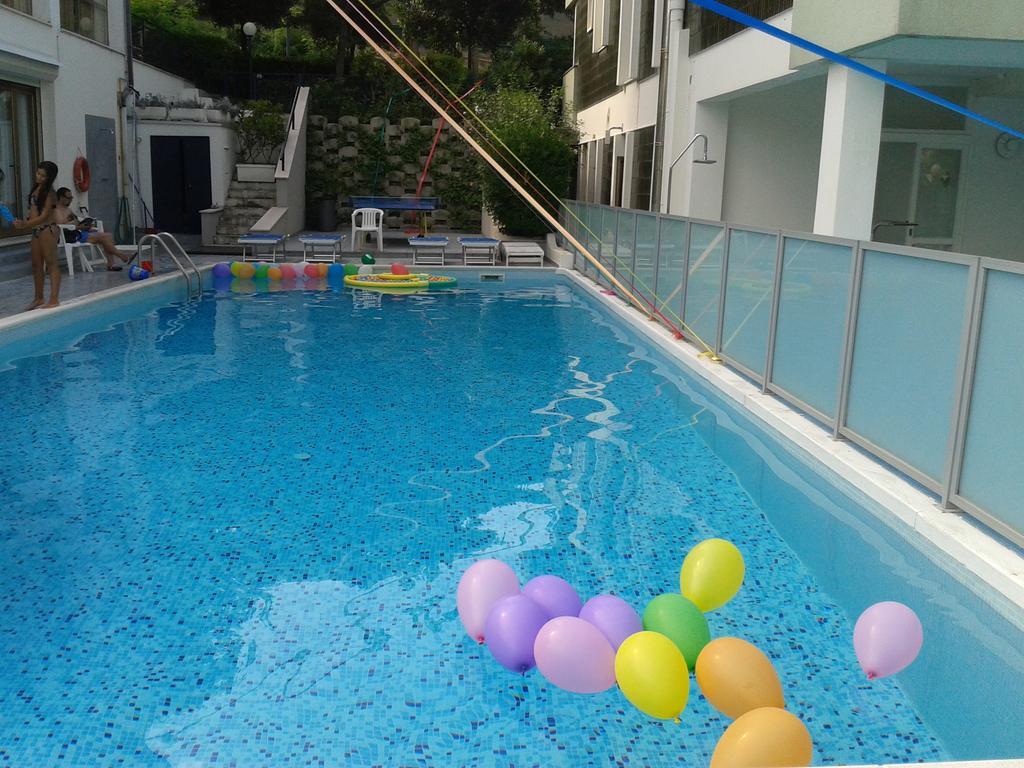 Sporting Hotel Gabicce Mare Exterior foto